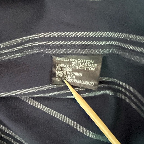 Gianni Bini V-Neck Tiered Ruffled Top | size 8 - Picture 12 of 13